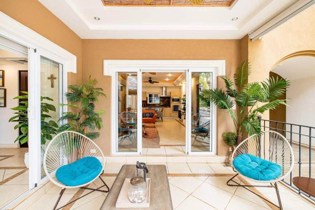 Playa Palapa~Steps From The Ocean! Apartment Тамариндо Екстериор снимка