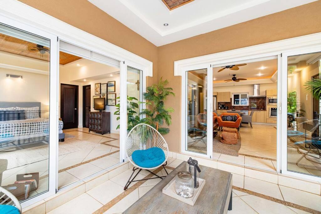 Playa Palapa~Steps From The Ocean! Apartment Тамариндо Екстериор снимка