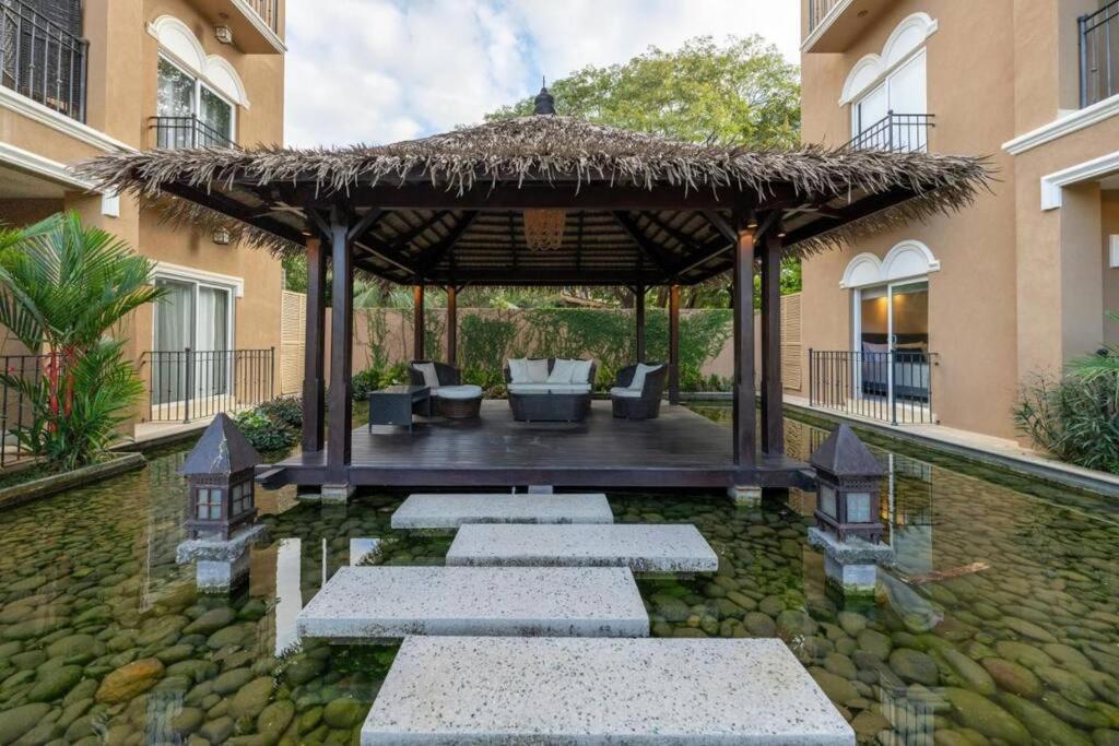 Playa Palapa~Steps From The Ocean! Apartment Тамариндо Екстериор снимка