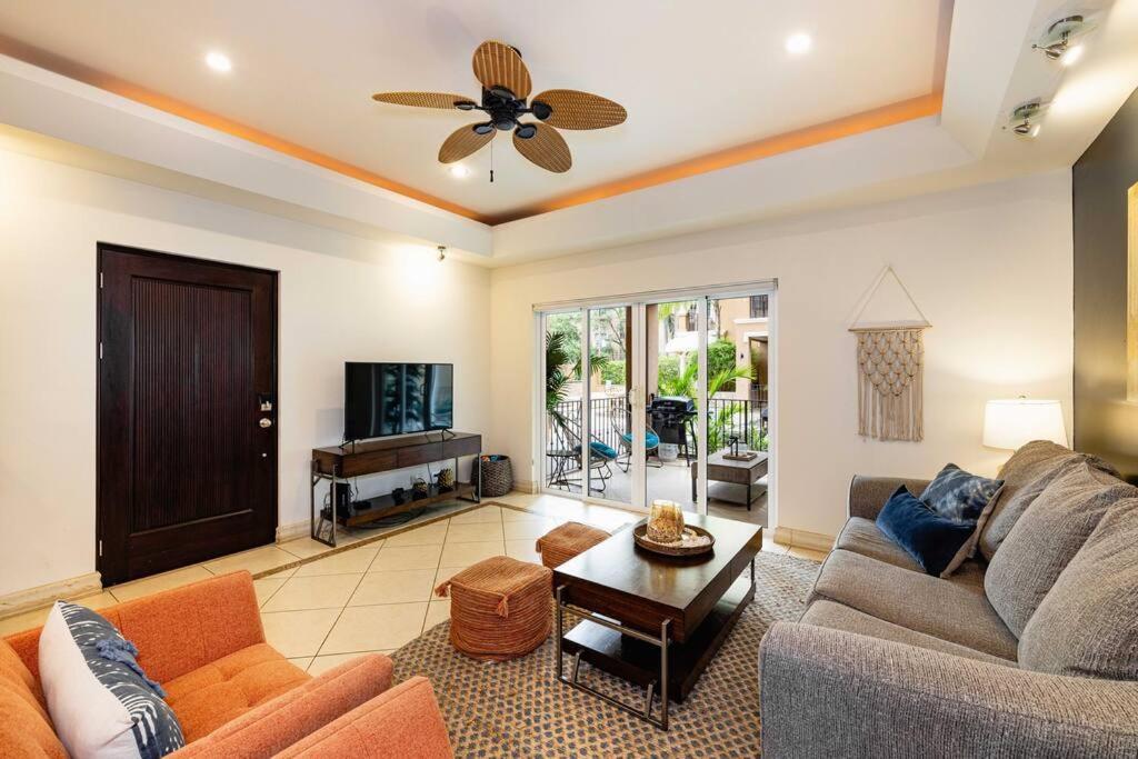 Playa Palapa~Steps From The Ocean! Apartment Тамариндо Екстериор снимка